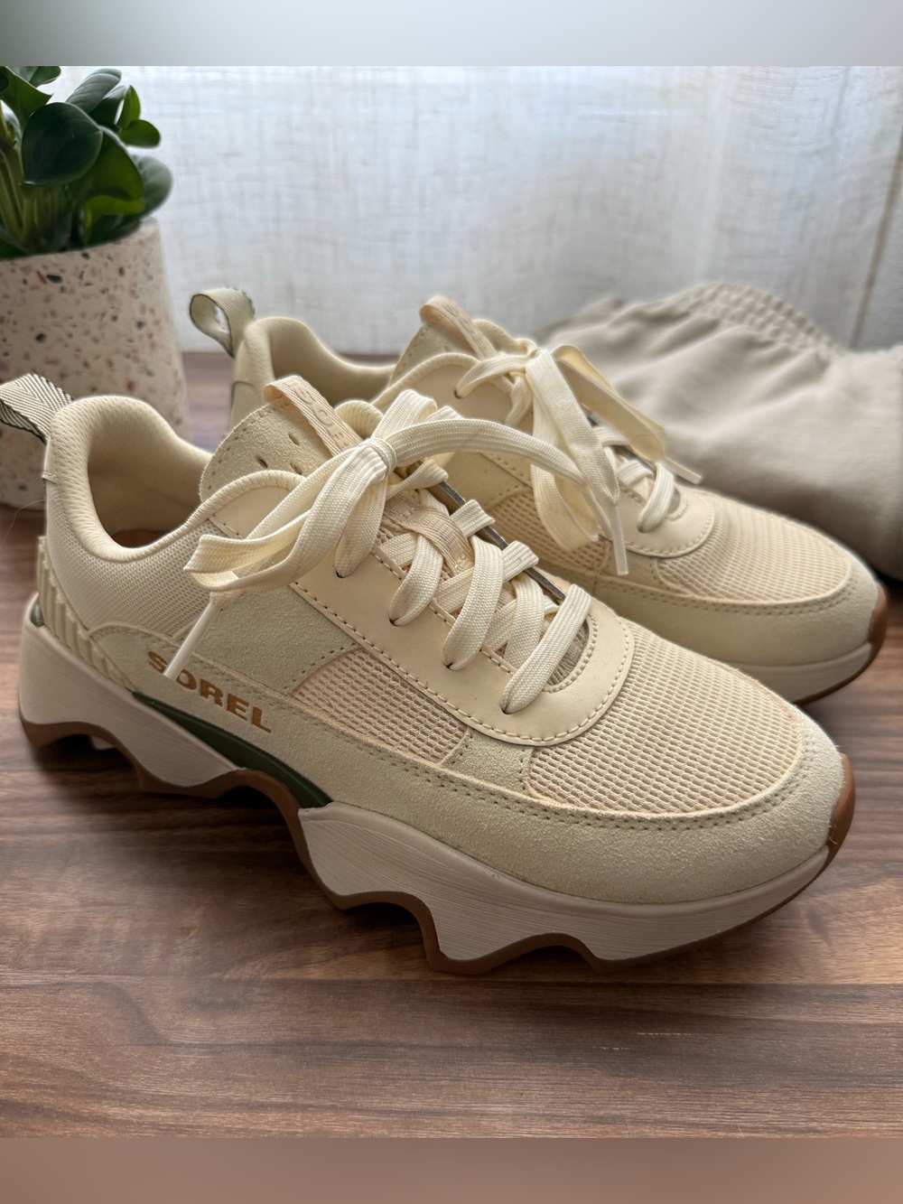 SOREL Kinetic Impact II Wonder Lace Sneaker Honey White/Utility Green 6.5